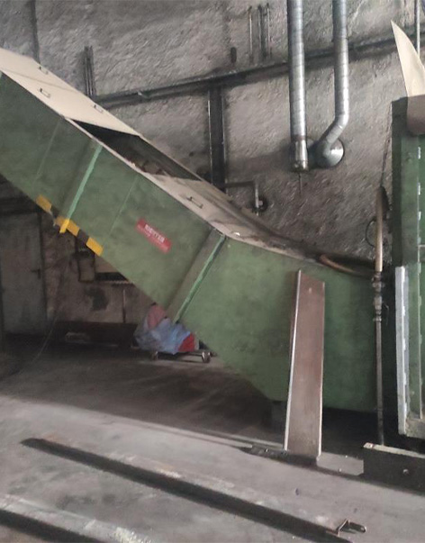 Boxes for Metal Chips with Belt Transporters